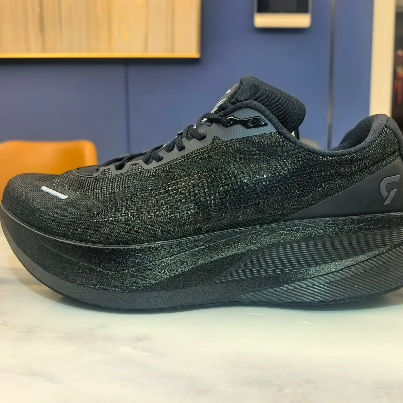 Scarpe da Corsa DYNAFISH per U - Women'S Shoes Vs Men'S recensione e prezzo