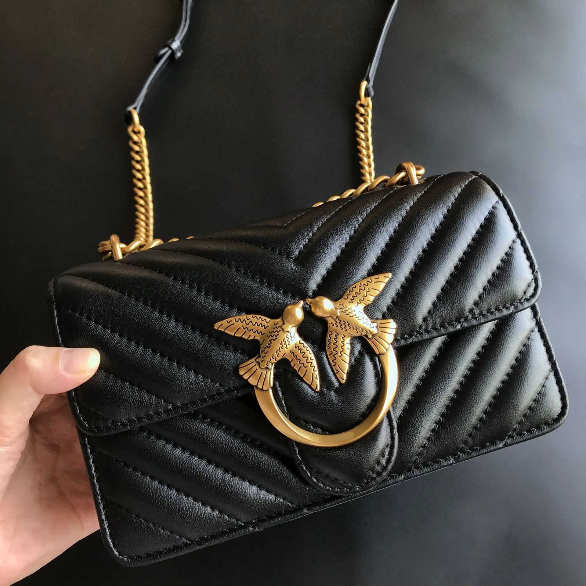 Borsa a tracolla da donna Pink - Women'S Shoes Louis Vuitton recensione e prezzo